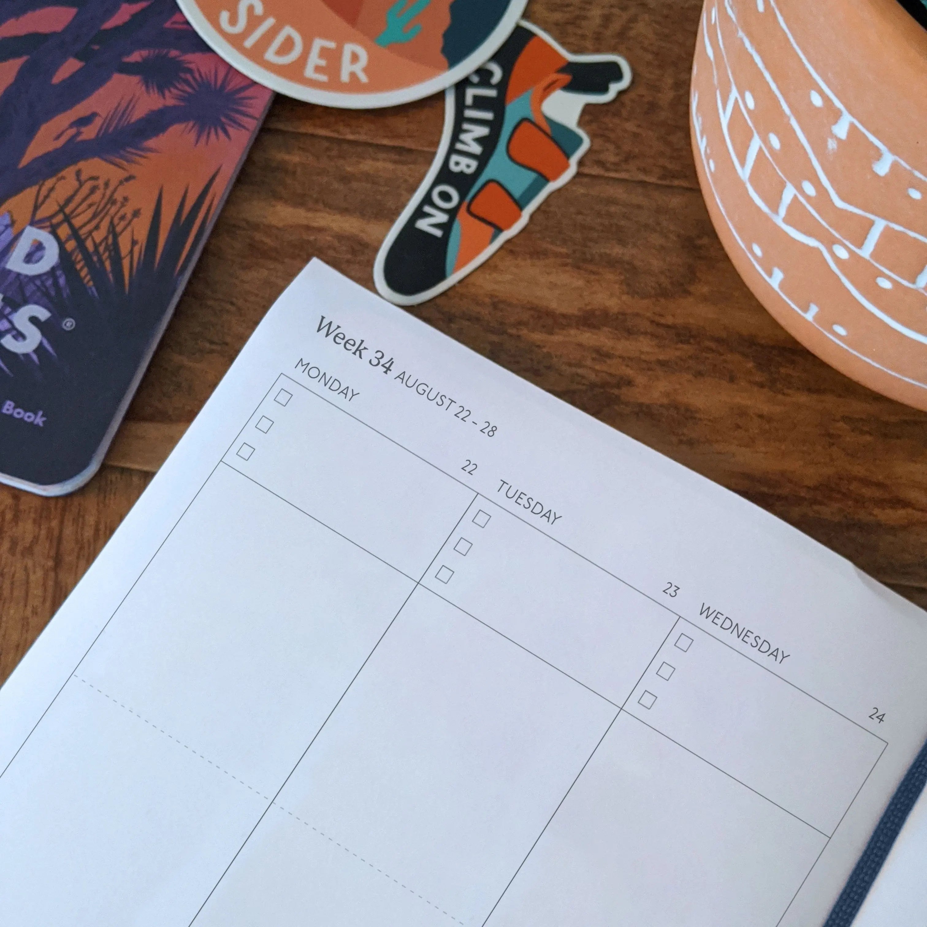 2027 No Limits Planner Weekly Spread